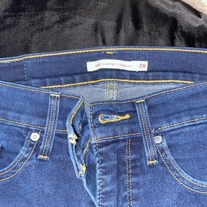 Levi’s 314 Shaping Straight Jeans